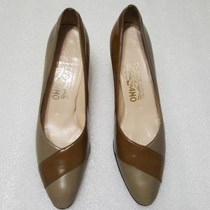 SALVATORE FERREGAMO womens  patent leather size10